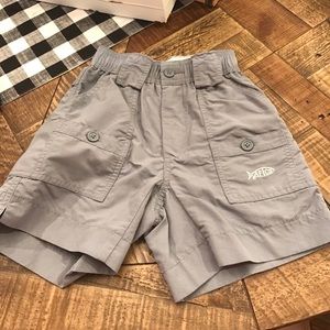 Youth boys Aftco fishing shorts. Size 22. Like New